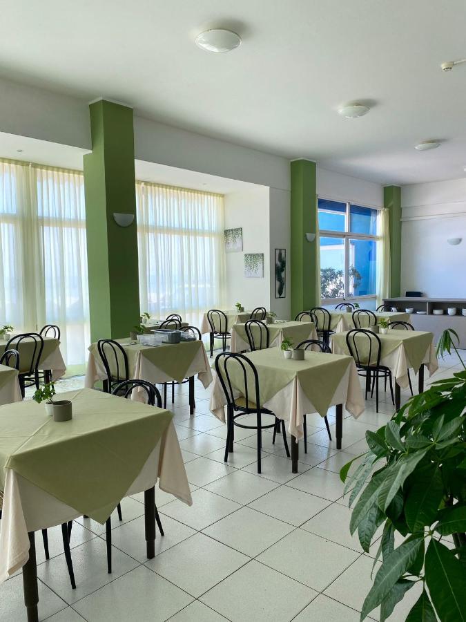 פסארו Hotel Flying מראה חיצוני תמונה