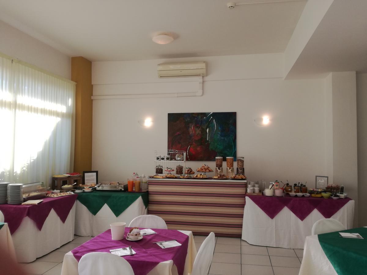 פסארו Hotel Flying מראה חיצוני תמונה