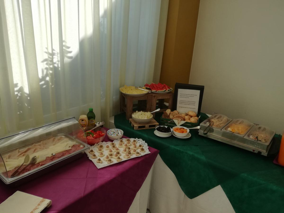 פסארו Hotel Flying מראה חיצוני תמונה